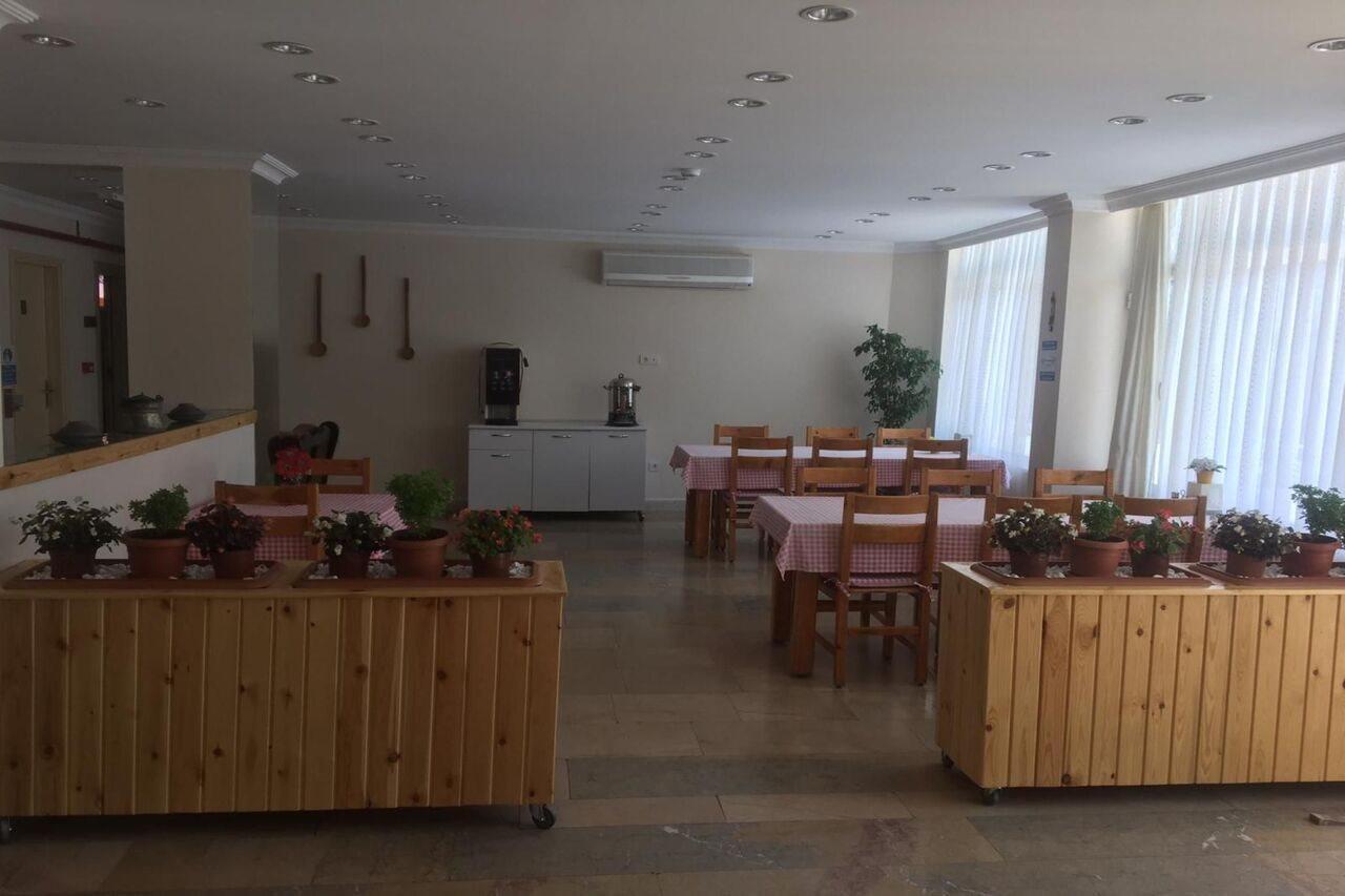 Ünver Hotel Adana Eksteriør billede