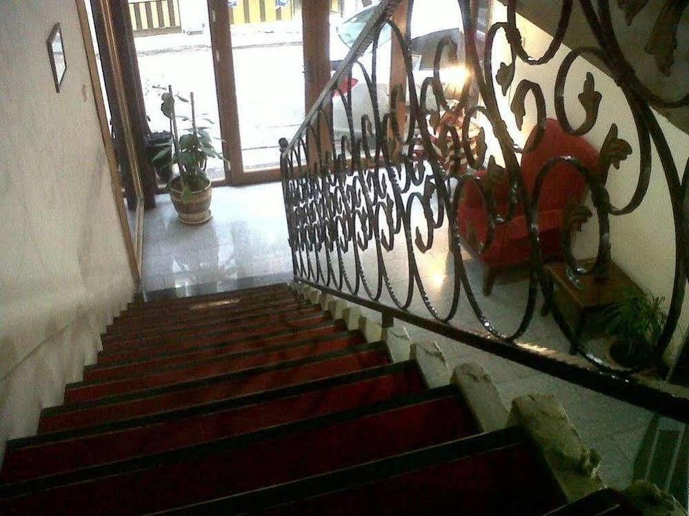 Ünver Hotel Adana Eksteriør billede