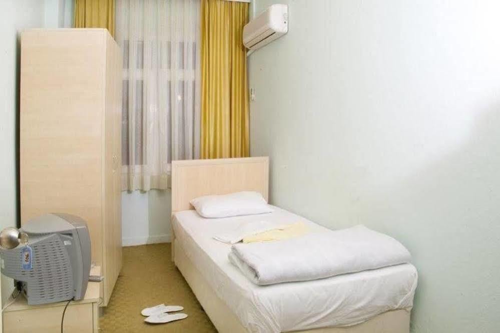 Ünver Hotel Adana Eksteriør billede