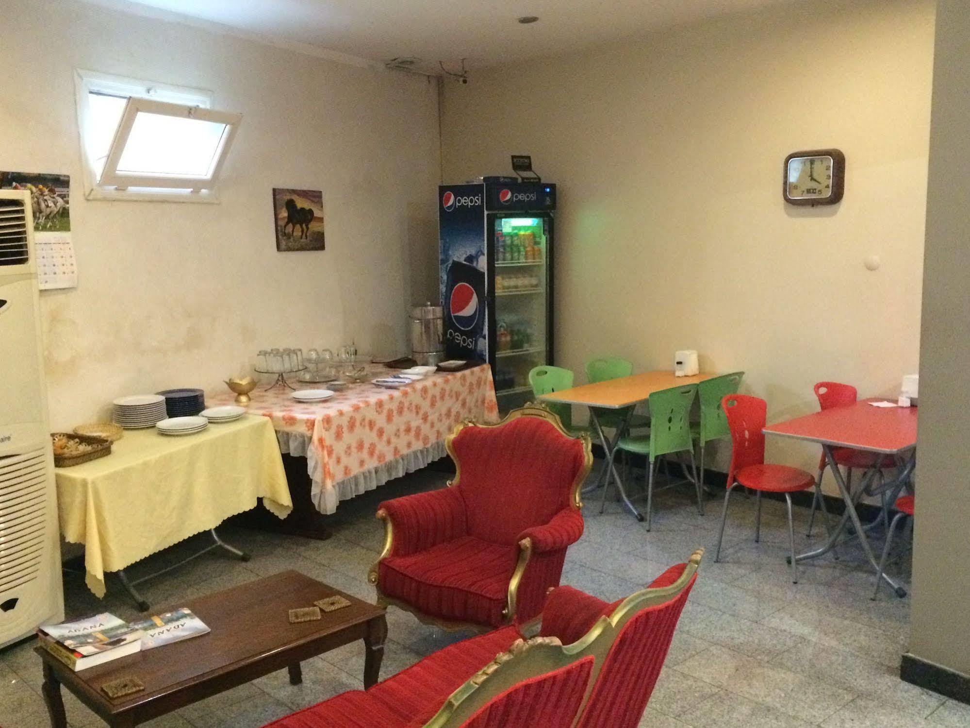 Ünver Hotel Adana Eksteriør billede